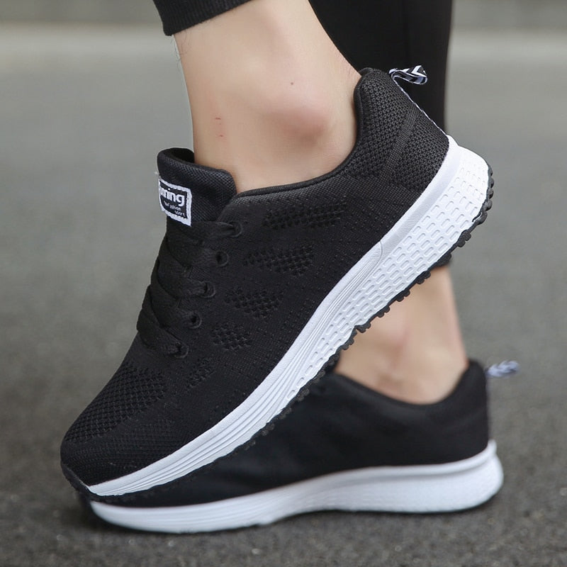 Fashion Soft Vulcanize Women Sneakers